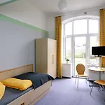 ゲストハウス Gaestehaus Am Lausitzring 3*