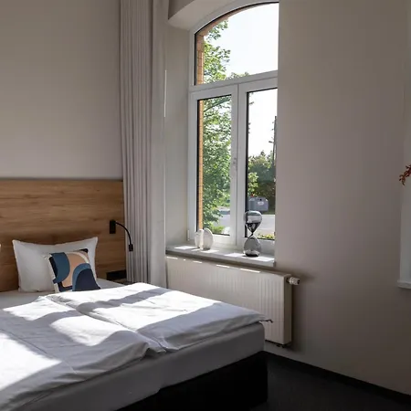 Pensión Gaestehaus Am Lausitzring 3*