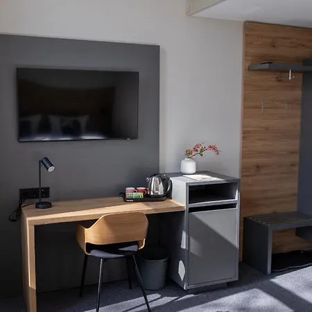 Gaestehaus Am Lausitzring 3*