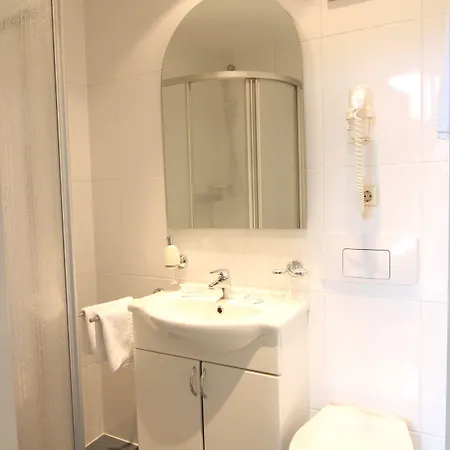Guest house Gaestehaus Am Lausitzring 3*