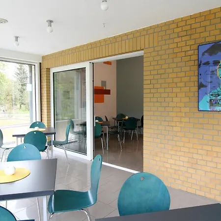 Pensión Gaestehaus Am Lausitzring 3*