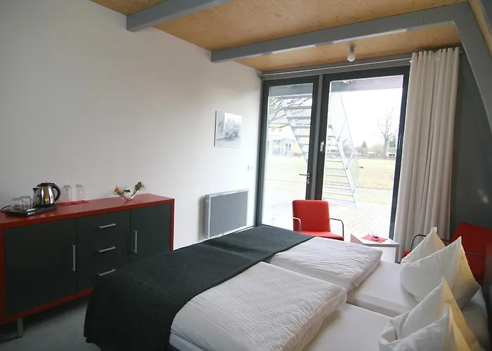 게스트하우스 Gaestehaus Am Lausitzring 3*